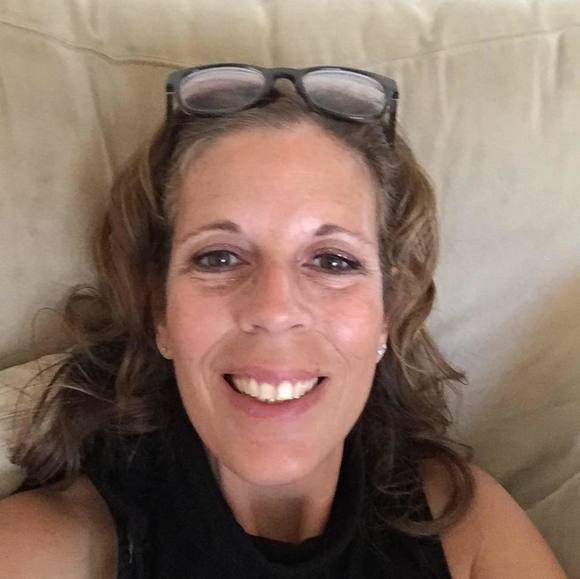 Meet your Posher, Kathy - Picture 1 of 1